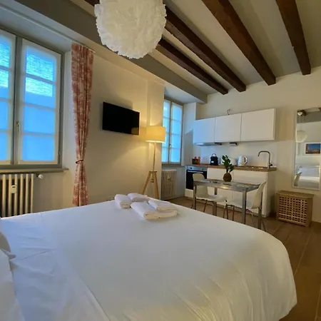 Апартаменти Wish Charme&relax Бергамо